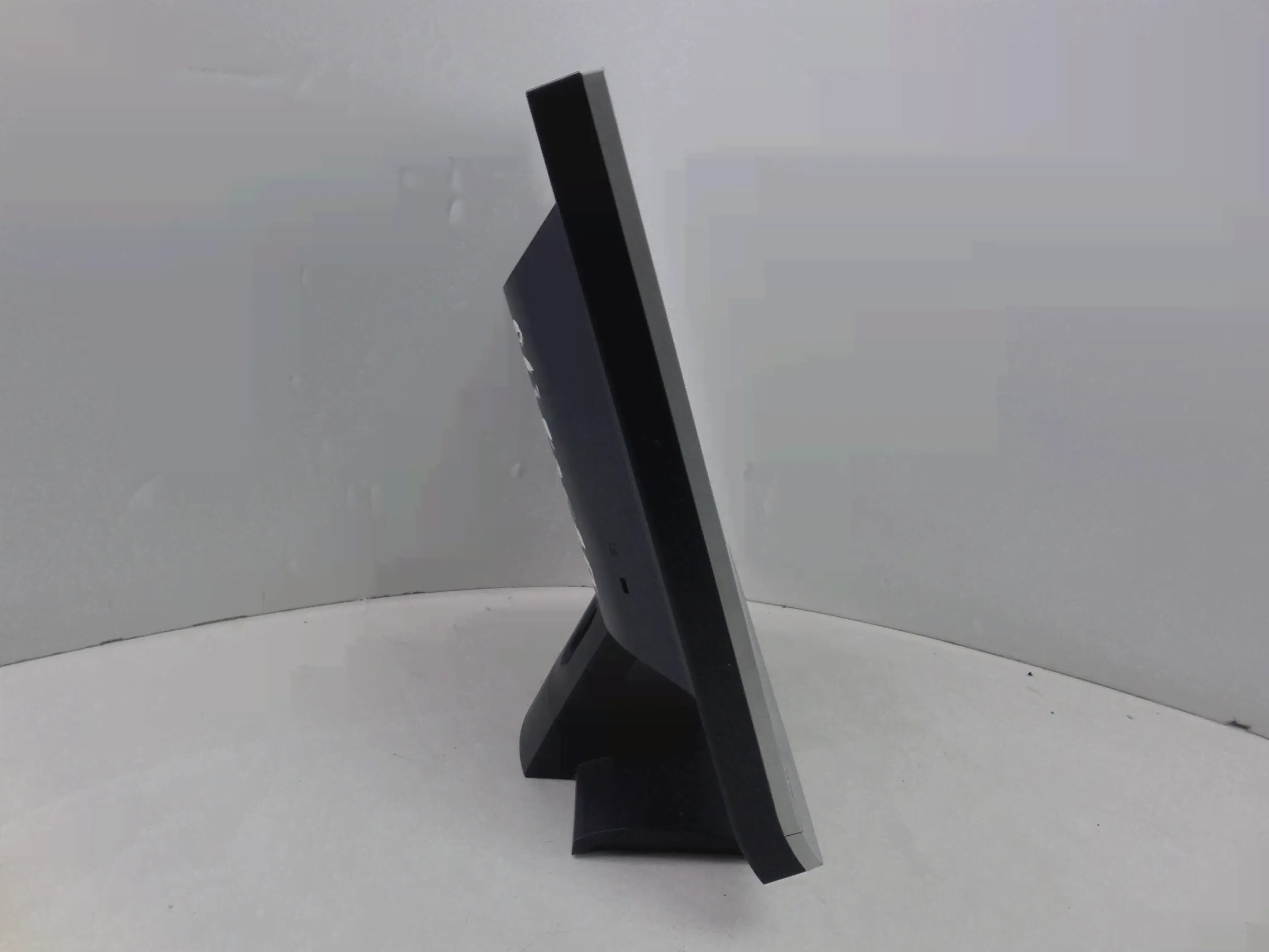 ЖК-монитор 17" BenQ T721-3